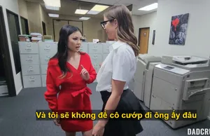 Nam sinh nhát chết để người yêu bị đại ca địt toác lồn